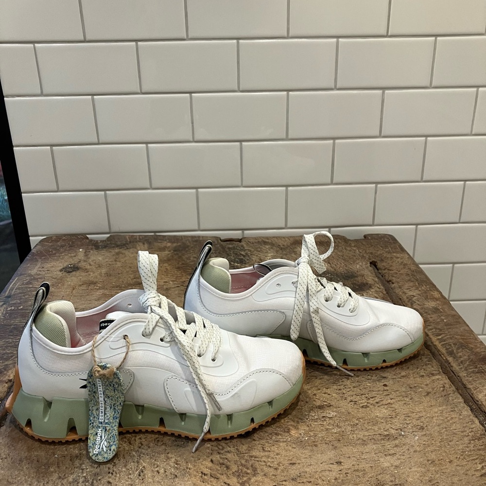 Reebok Zig Dynamica G Women's Sneakers - Picture 5 of 13